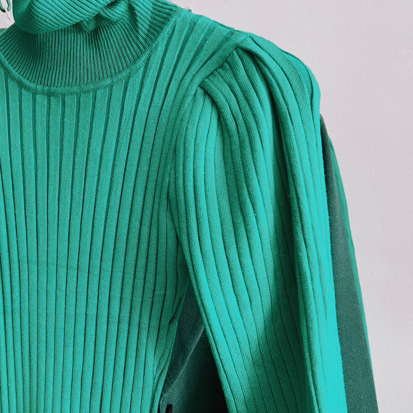 Green Long Sleeve Poloneck Dress